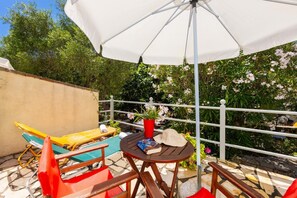 Private terrace area