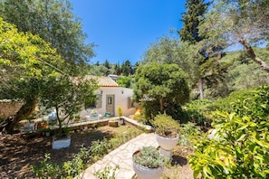 Beautiful cottage with private terrace