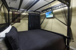 King size canopy bed
