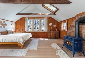 Guest cabin with king bed and gas stove