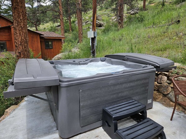 The private hot tub is just for your use!
