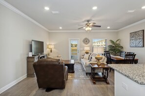 Cozy living room with room for the whole family