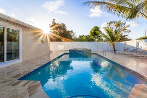 Heated Saltwater Pool & Spa 