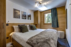 2 bedrooms sleeping up to 4 people (Bedroom 1 shown) 
