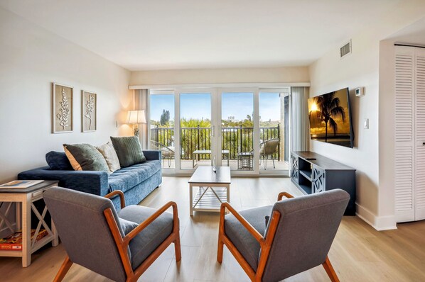 Top floor with large balcony of the living area