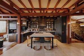 Kitchen - Summer