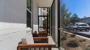 PNWD412 Balcony