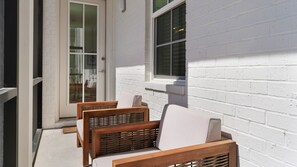 PNWD412 Balcony