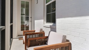 PNWD412 Balcony