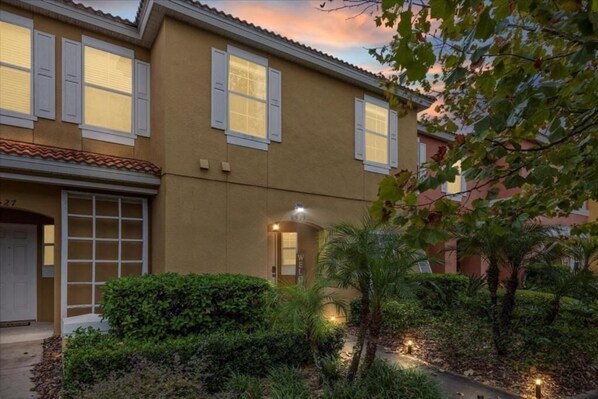 8529bayLillyLoop(22)