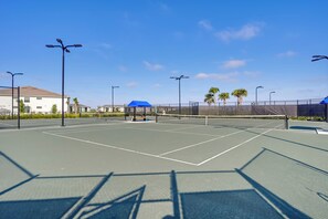 Community Tennis Courts | Access to Community Amenities