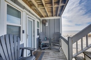 Private Balcony | Oceanfront View