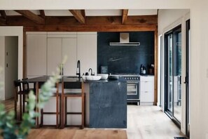 Chef's kitchen (1)