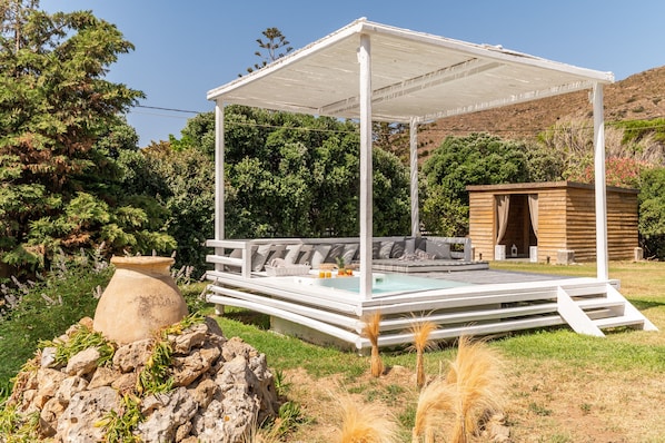 Bain à remous extérieur