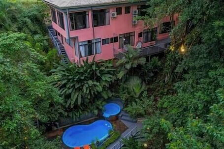 Nido rainforest residence