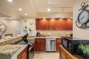 Kahana Villa E609 kitchen 1