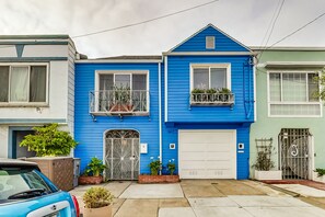 the house.  vibrant blue  Can't miss it. 