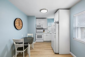 Surf Song 211 Kitchen