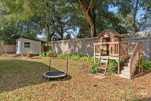 Kid's play house