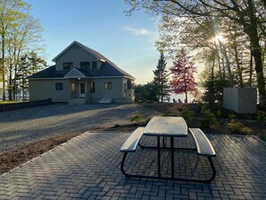 Outdoor Dining!