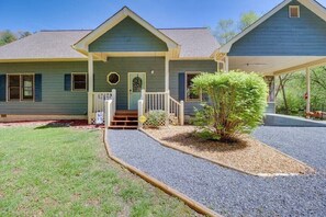 Ellijay Vacation Rental I 3 Bedroom I 2 Bath