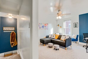 Unit Access | Keyless Entry | Main Floor