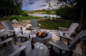 Enjoy the fire pit right next to the river. 