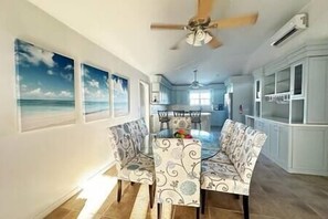 Dining Room (1)
