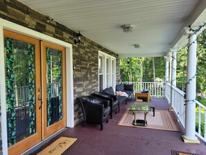 Front porch sitting space