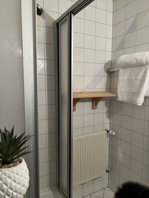 schönes Doppelzimmer mit Balkon