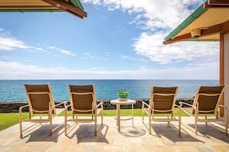 **SPRING SPECIAL*** Relax with Ocean breezes! Includes BBQ, Wifi, A/C in Bedrooms