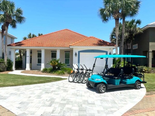 6 Seater Golf Cart & Bikes!!!