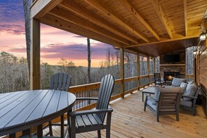 Deck with beautiful views