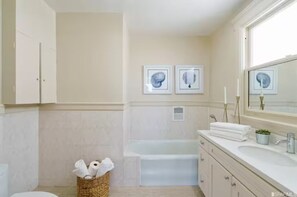 This is your en suite private bathroom.
