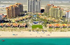 Bella Sirena Luxury Resort