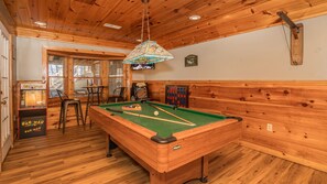 Spielezimmer