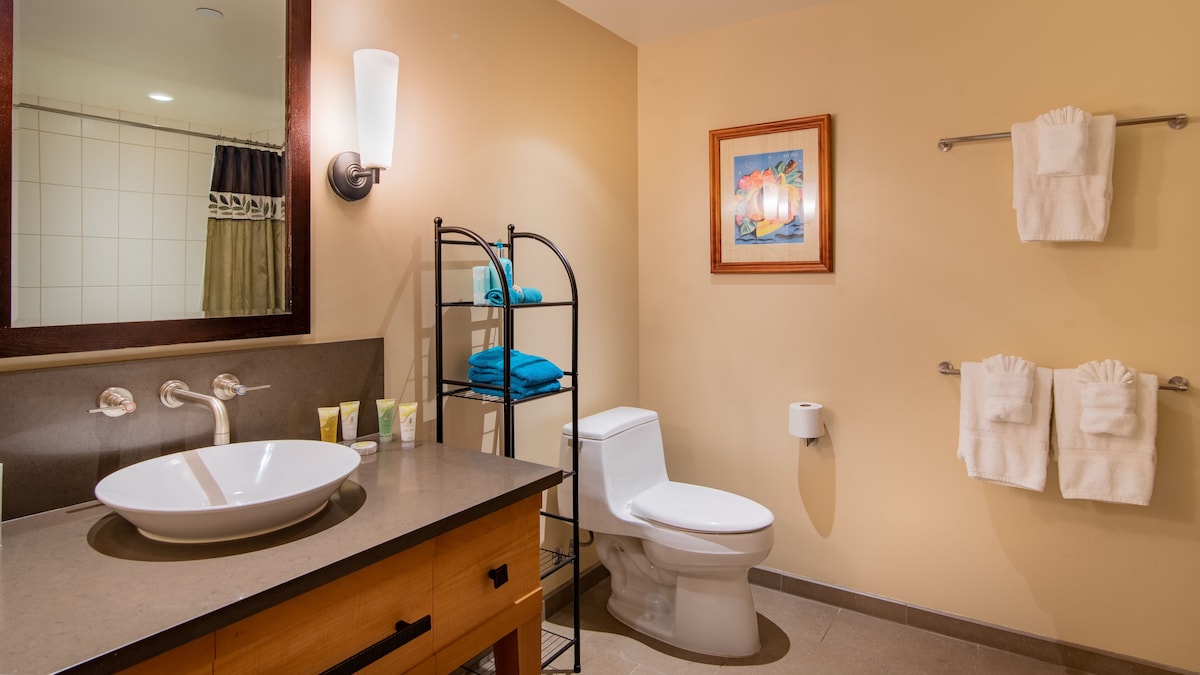 Ko Olina Beach Villas O210: Luxury 2BD Villa w/ Pool & Ocean Views