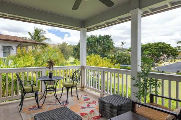 Enjoy your morning coffee on the lanai with a view.