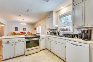 Fully Equipped Kitchen | Keyless Entry