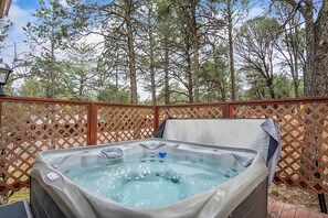 Hot Tub, Tub, Architecture, Building, House