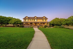 The Home - Exterior 