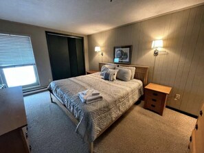 Master King Bed