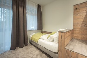 dasZimmermann, (Todtmoos), LHS 05572-Einzelzimmer mit Balkon