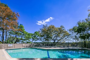 Guests of Creek Watch may access the Creek Watch community pool.