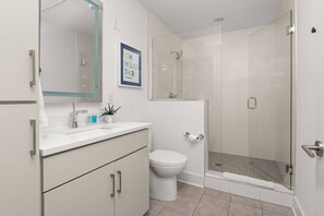 Refresh & Relax: Nashville Studio with Spacious Full Bathroom