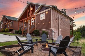 Front of the Cherokee Creek Lodge