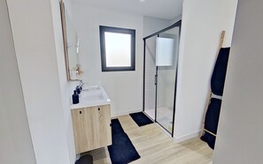 Salle de bain chambre parentale