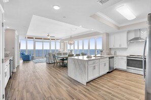 PhoenixGulfTowers1401_007