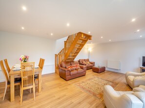 Dining Area | Arenig View - Tyn Y Ffordd, Rhyd Uchaf, near Bala