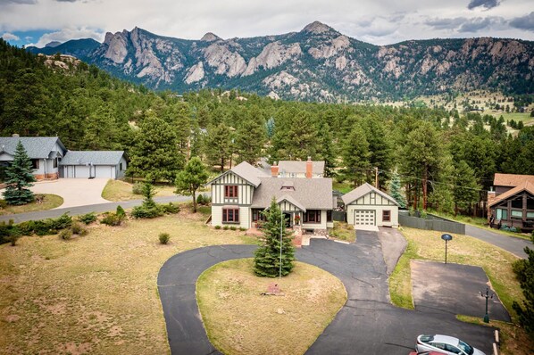 Outdoors, Architecture, Building, Aerial View, House